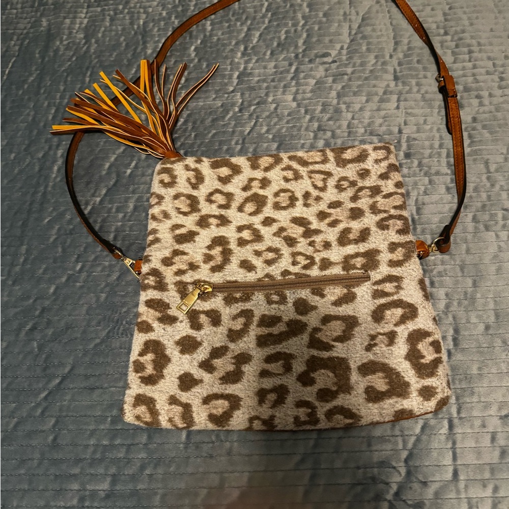 Purse - Picture 2 of 5